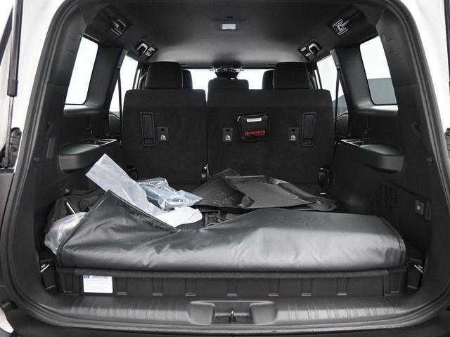 Photo of 2025 Ice Cap Toyota Land Cruiser