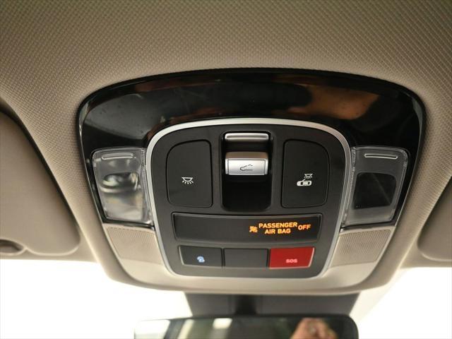 Photo of 2022 Phantom Black Hyundai TUCSON Hybrid