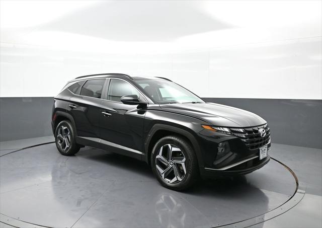 Photo of 2022 Phantom Black Hyundai TUCSON Hybrid