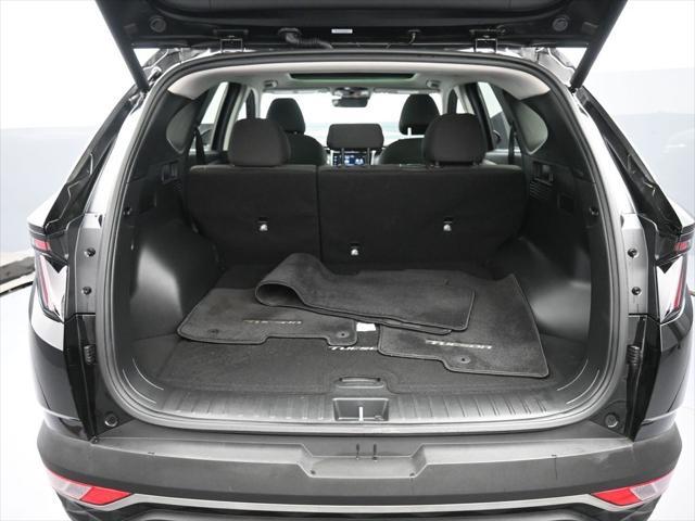 Photo of 2022 Phantom Black Hyundai TUCSON Hybrid