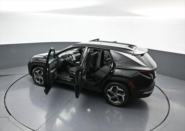 Photo of 2022 Phantom Black Hyundai TUCSON Hybrid