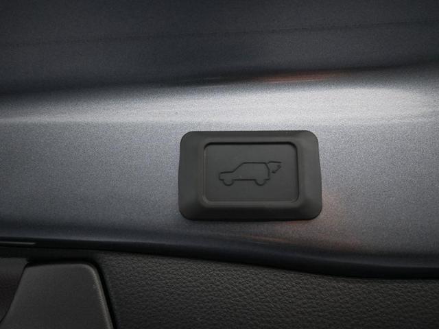 Photo of 2025 Magnetic Gray Metallic Toyota RAV4 Hybrid