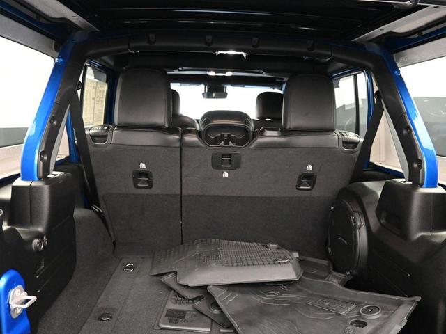 Photo of 2021 Hydro Blue Pearlcoat Jeep Wrangler Unlimited