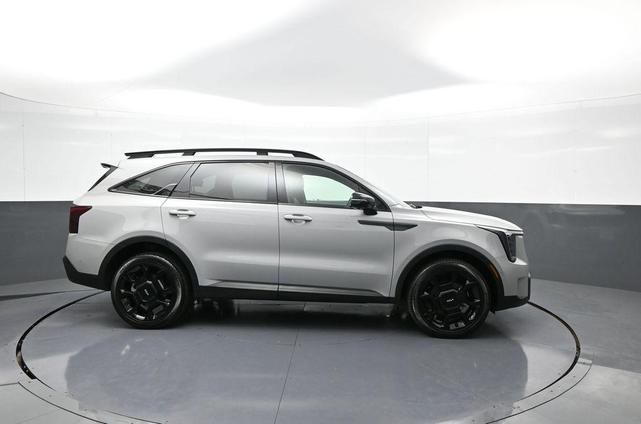 Photo of 2024 Wolf Gray Kia Sorento