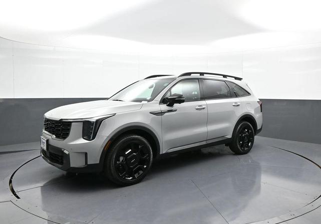 Photo of 2024 Wolf Gray Kia Sorento
