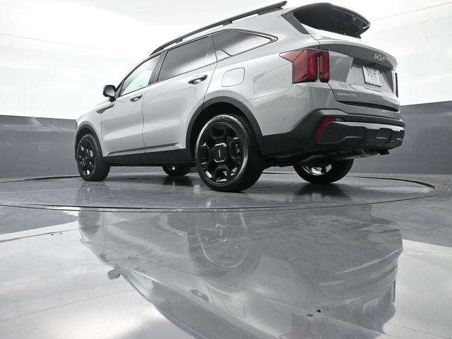 Photo of 2024 Wolf Gray Kia Sorento