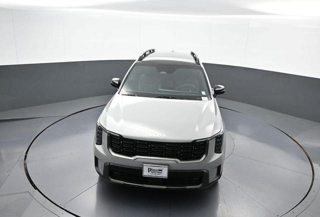 Photo of 2024 Wolf Gray Kia Sorento