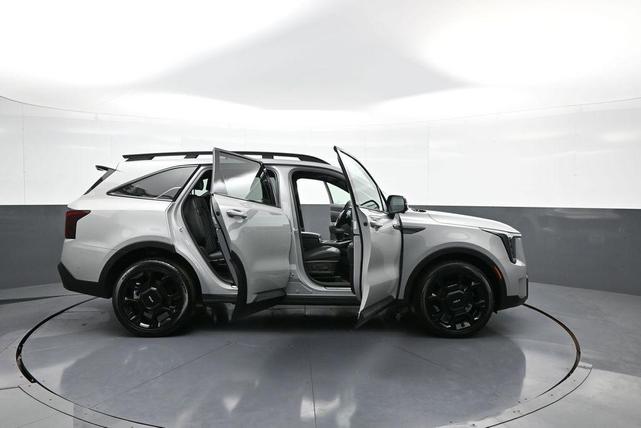Photo of 2024 Wolf Gray Kia Sorento