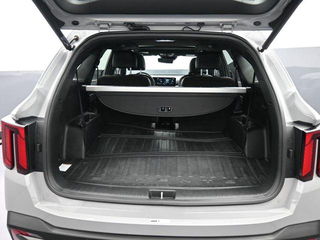 Photo of 2024 Wolf Gray Kia Sorento