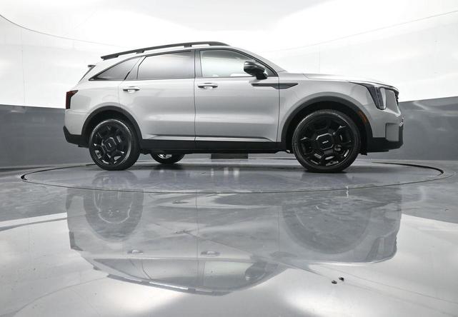Photo of 2024 Wolf Gray Kia Sorento