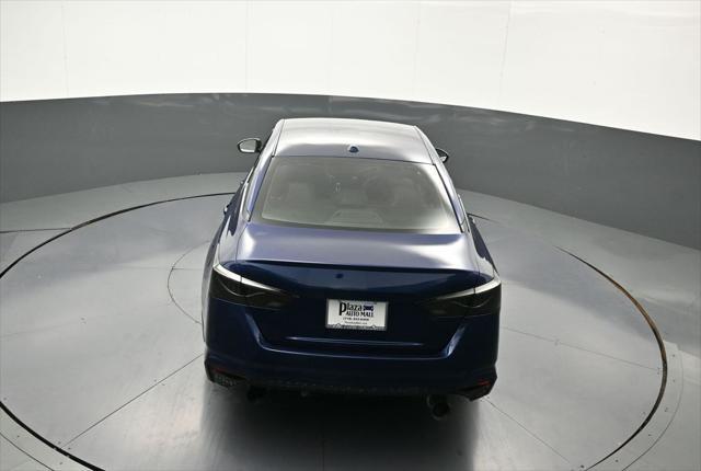 Photo of 2019 Deep Blue Pearl Nissan Altima