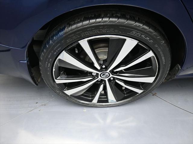 Photo of 2019 Deep Blue Pearl Nissan Altima