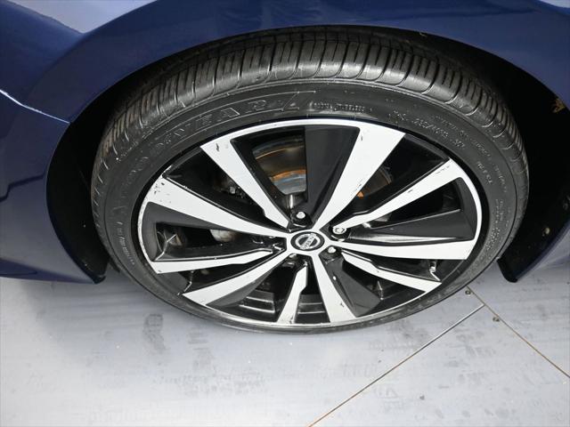 Photo of 2019 Deep Blue Pearl Nissan Altima