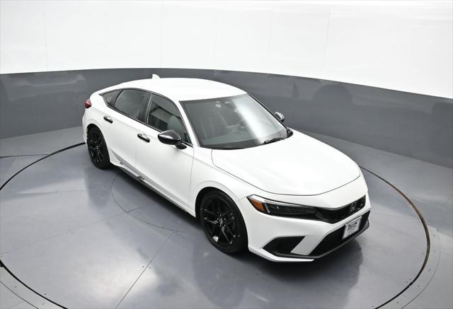 Photo of 2022 Platinum White Pearl Honda Civic