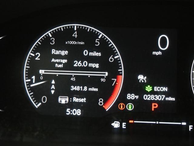 Photo of 2022 Platinum White Pearl Honda Civic