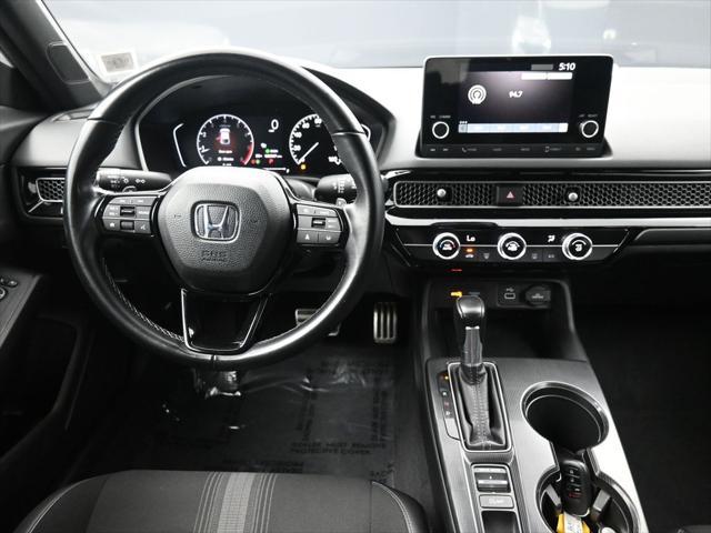 Photo of 2022 Platinum White Pearl Honda Civic