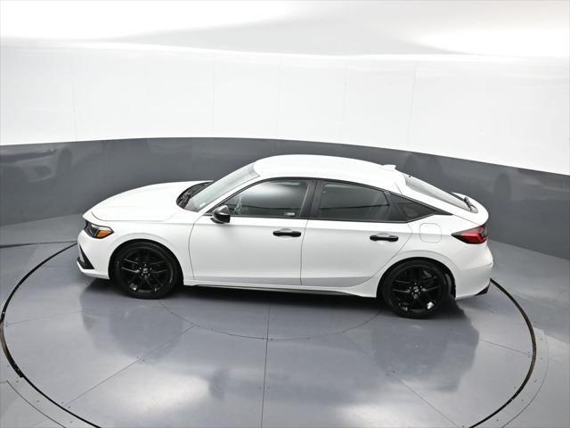 Photo of 2022 Platinum White Pearl Honda Civic