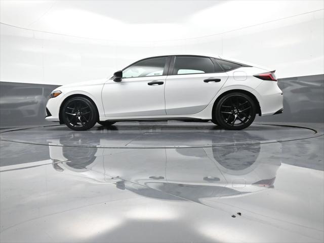 Photo of 2022 Platinum White Pearl Honda Civic