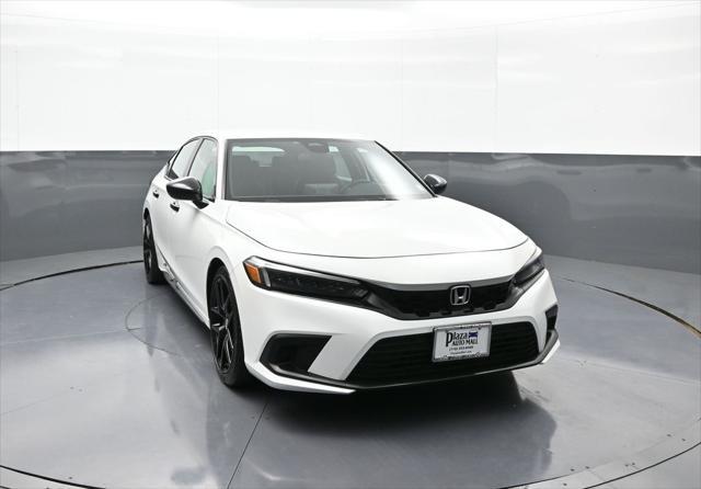Photo of 2022 Platinum White Pearl Honda Civic