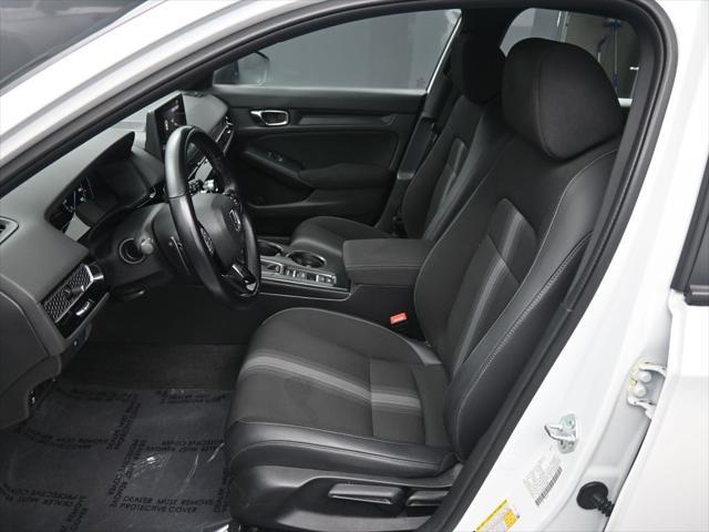Photo of 2022 Platinum White Pearl Honda Civic