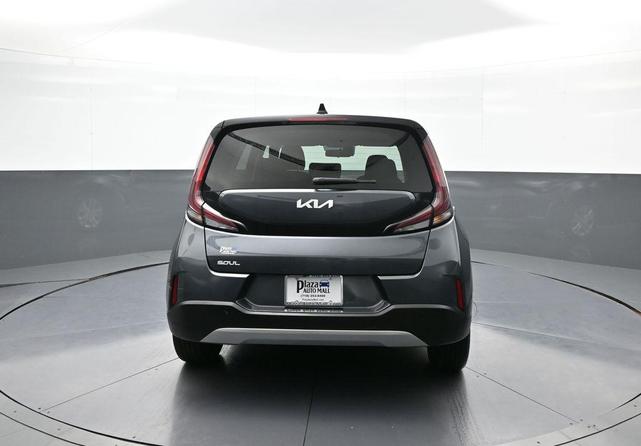 Photo of 2023 Gravity Gray Kia Soul