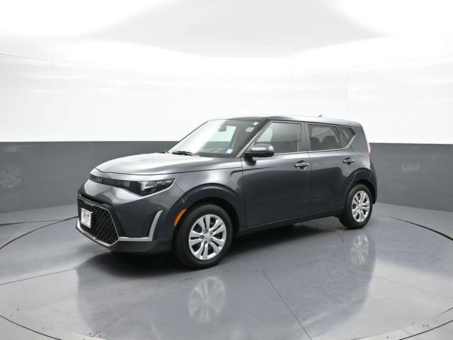 Photo of 2023 Gravity Gray Kia Soul