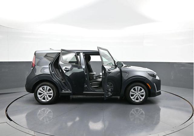 Photo of 2023 Gravity Gray Kia Soul