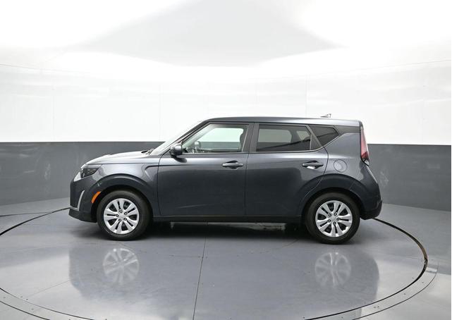 Photo of 2023 Gravity Gray Kia Soul