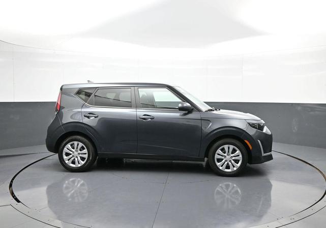 Photo of 2023 Gravity Gray Kia Soul