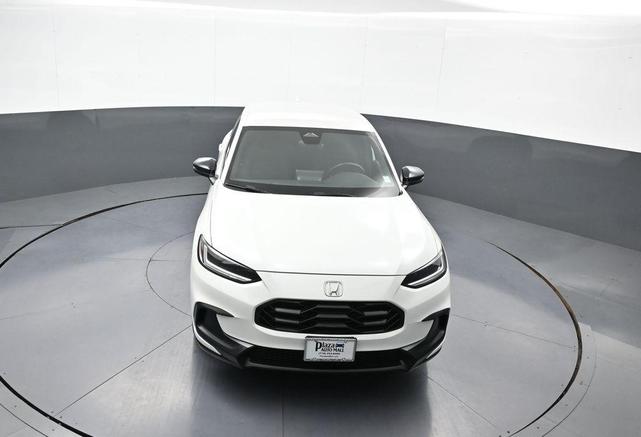 Photo of 2023 Platinum White Pearl Honda HR-V