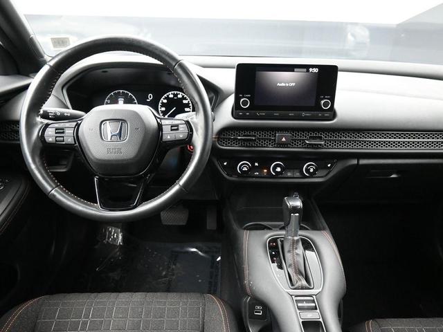 Photo of 2023 Platinum White Pearl Honda HR-V