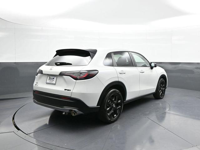Photo of 2023 Platinum White Pearl Honda HR-V