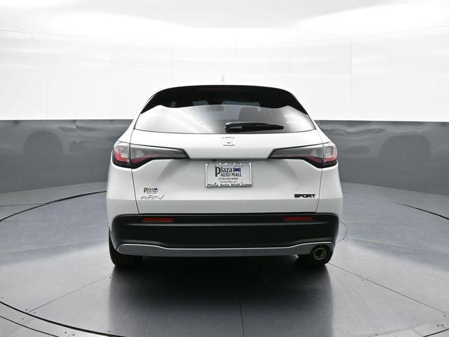 Photo of 2023 Platinum White Pearl Honda HR-V