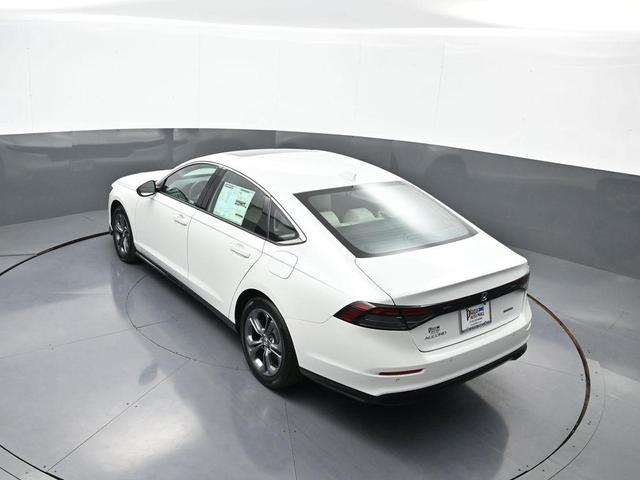 Photo of 2025 Solar Silver Metallic Honda Accord Hybrid