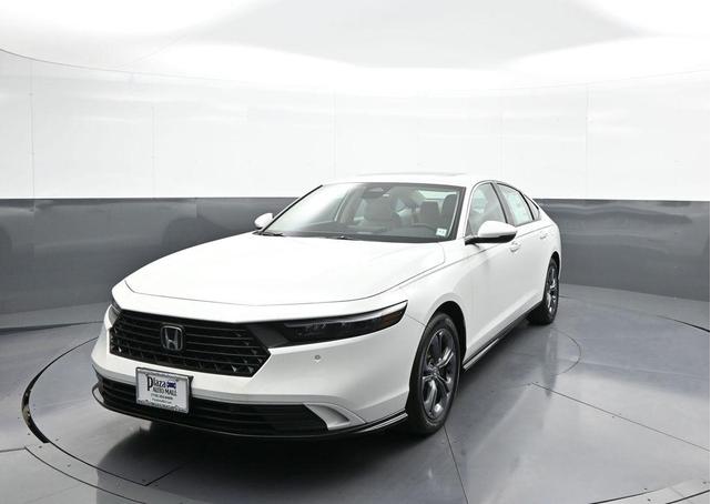 Photo of 2025 Solar Silver Metallic Honda Accord Hybrid