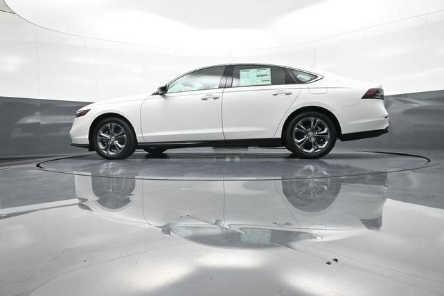 Photo of 2025 Solar Silver Metallic Honda Accord Hybrid