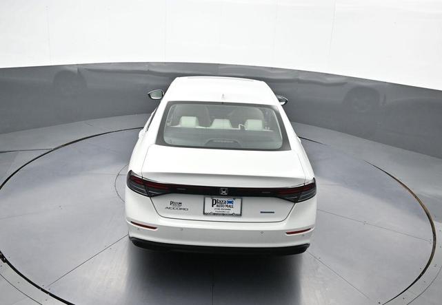 Photo of 2025 Solar Silver Metallic Honda Accord Hybrid