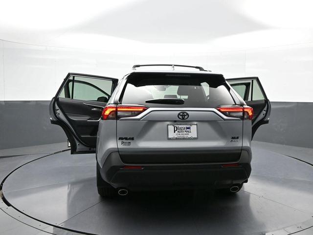 Photo of 2025 Silver Sky Metallic Toyota RAV4 Hybrid