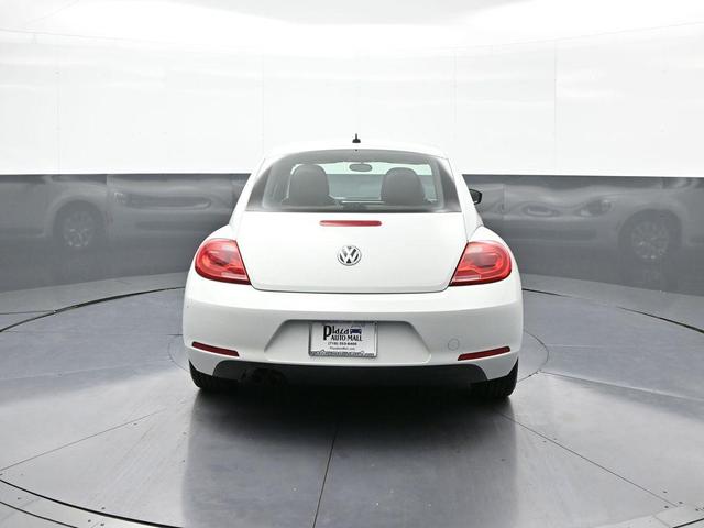 Photo of 2015 Pure White Volkswagen Beetle