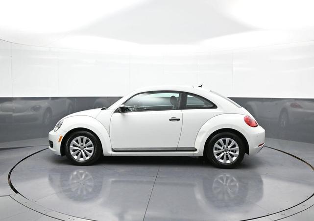 Photo of 2015 Pure White Volkswagen Beetle