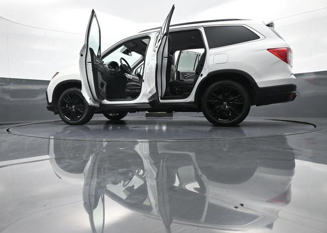Photo of 2022 Platinum White Pearl Honda Pilot