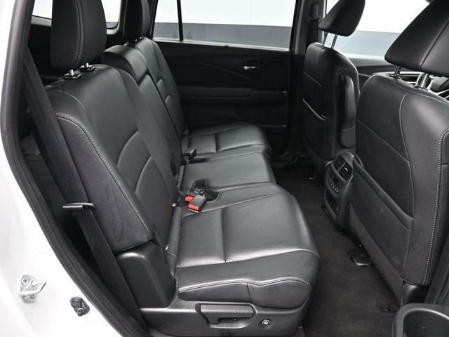 Photo of 2022 Platinum White Pearl Honda Pilot