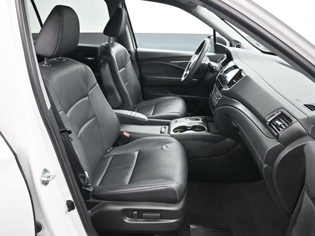 Photo of 2022 Platinum White Pearl Honda Pilot