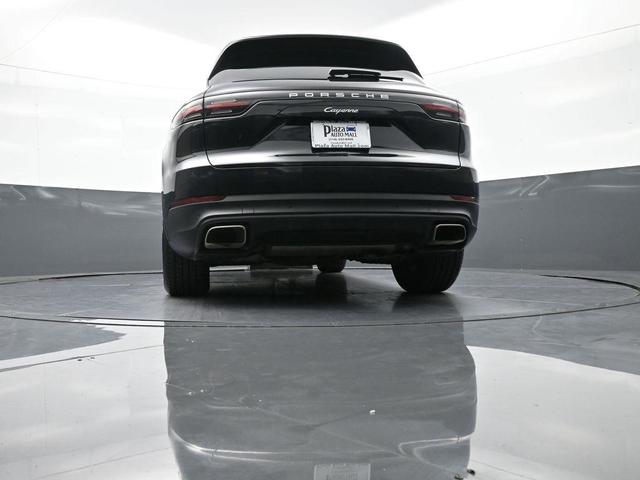 Photo of 2019 Jet Black Metallic Porsche Cayenne