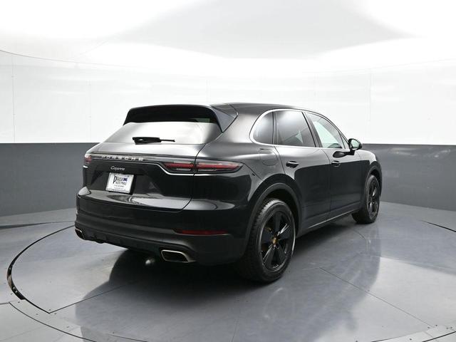 Photo of 2019 Jet Black Metallic Porsche Cayenne