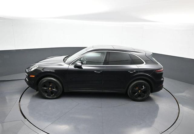 Photo of 2019 Jet Black Metallic Porsche Cayenne