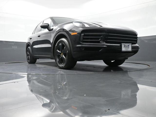 Photo of 2019 Jet Black Metallic Porsche Cayenne