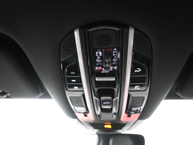 Photo of 2019 Jet Black Metallic Porsche Cayenne
