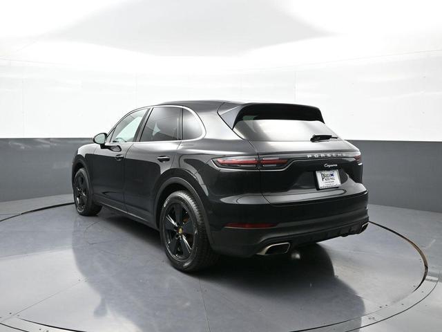 Photo of 2019 Jet Black Metallic Porsche Cayenne