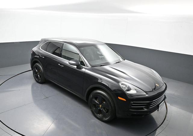 Photo of 2019 Jet Black Metallic Porsche Cayenne